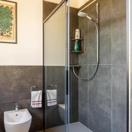 Relais Des Roches Bed & Breakfast