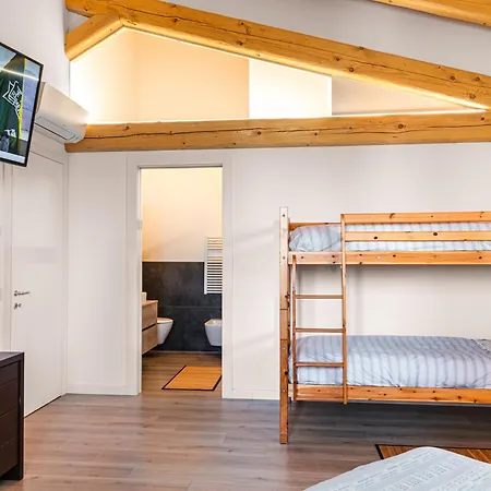 Relais Des Roches Bed & Breakfast