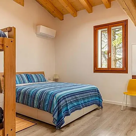 Relais Des Roches Bed & Breakfast