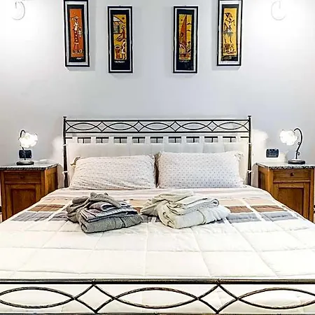 Relais Des Roches Bed & Breakfast