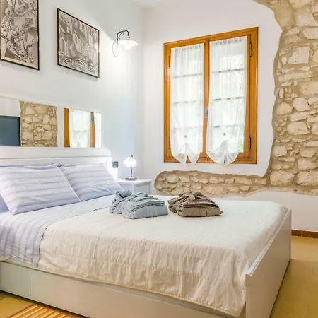 Bed and Breakfast Relais Des Roches Sona