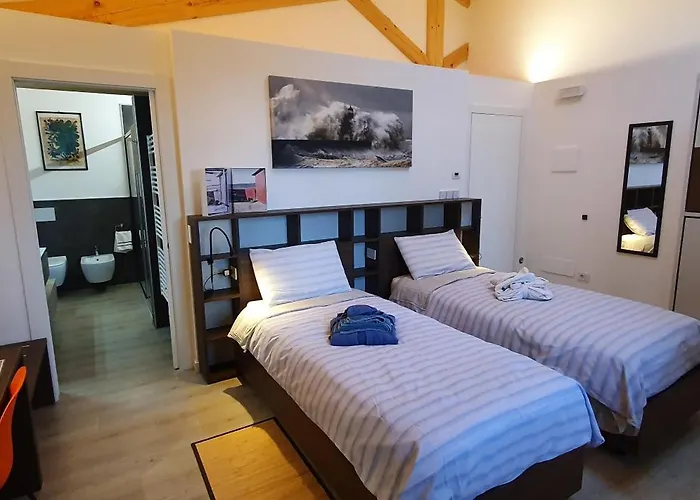 Relais Des Roches Bed & Breakfast *